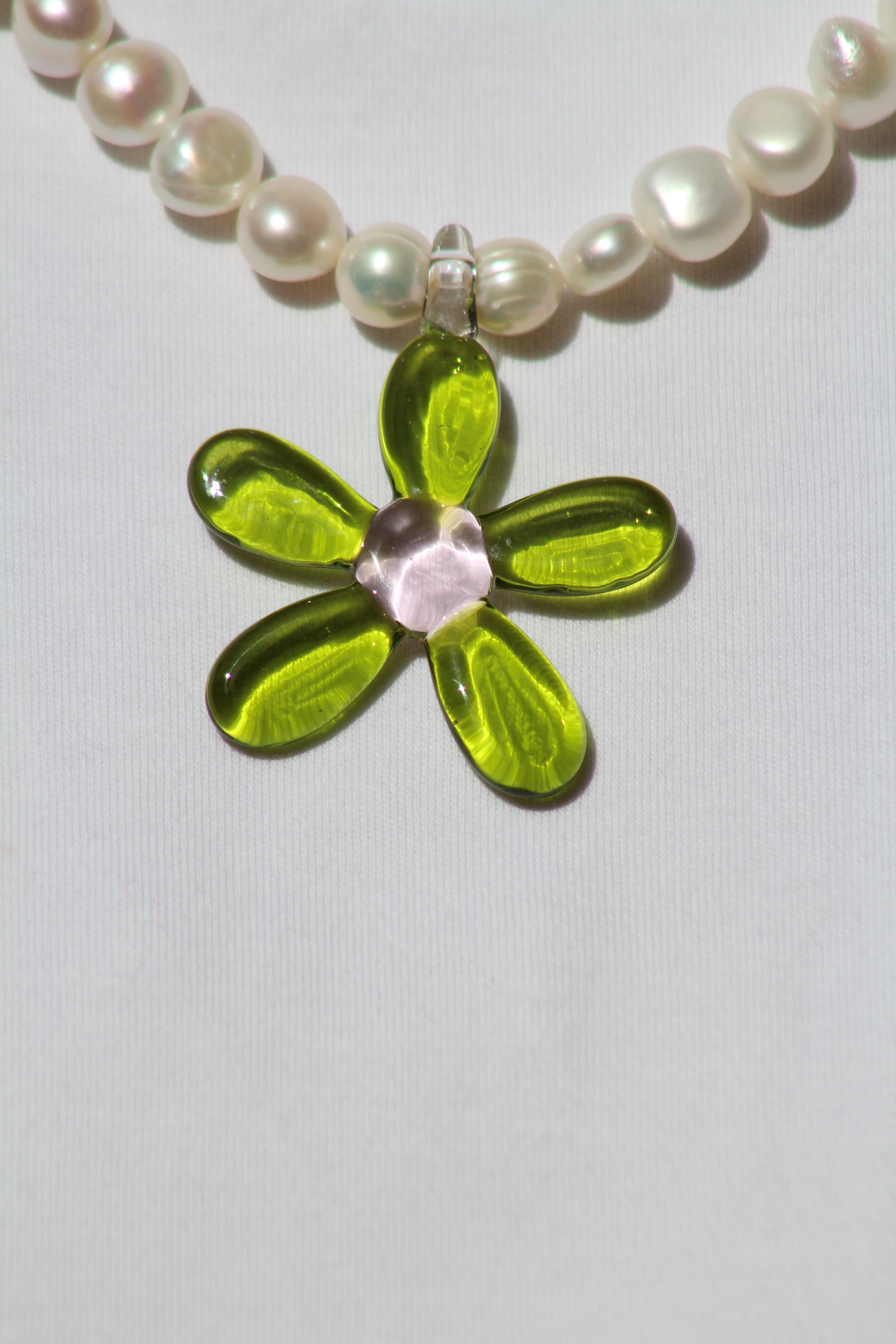 Daisy Green Necklace